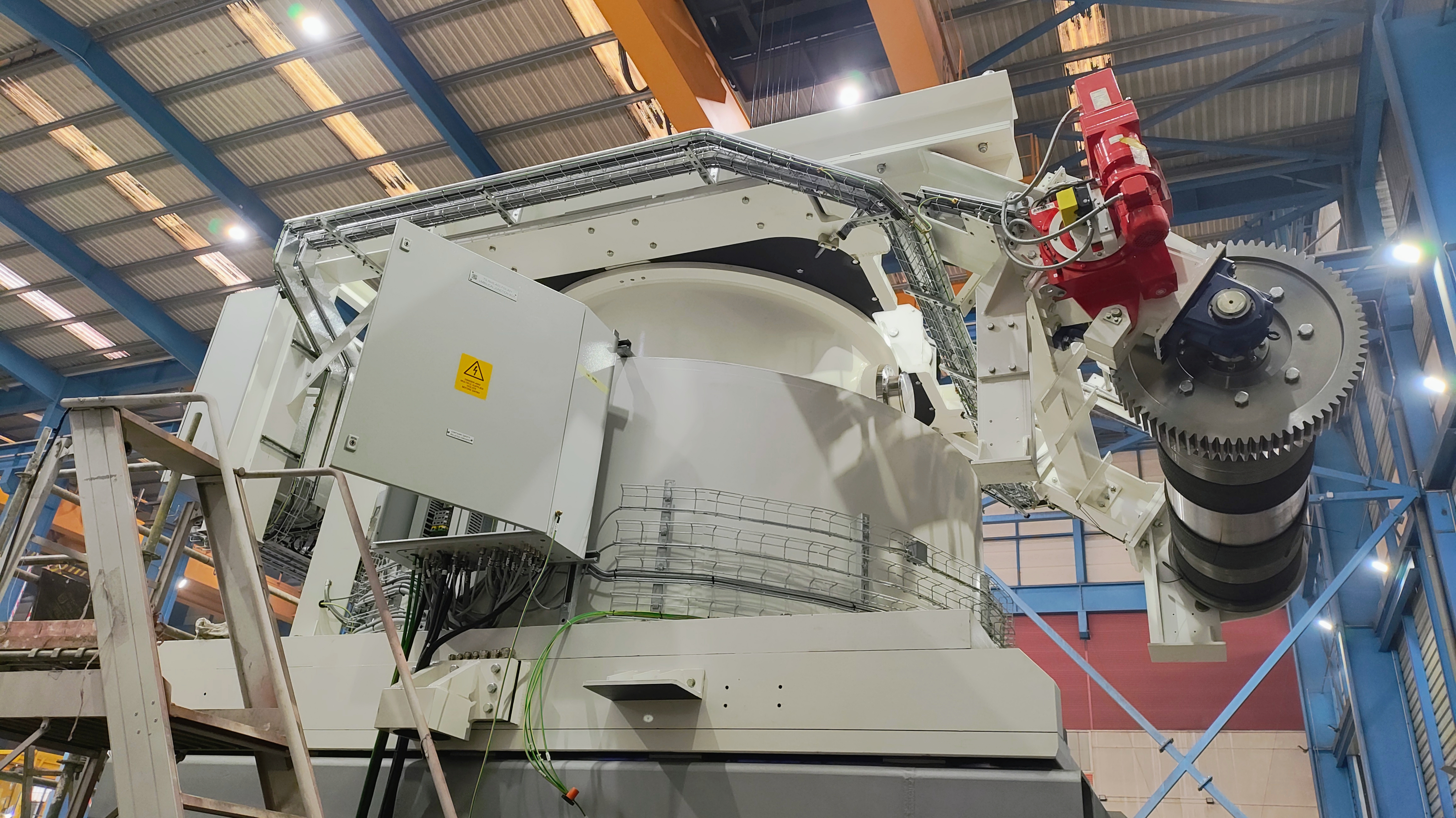 Irradiated components transport crane, 35t