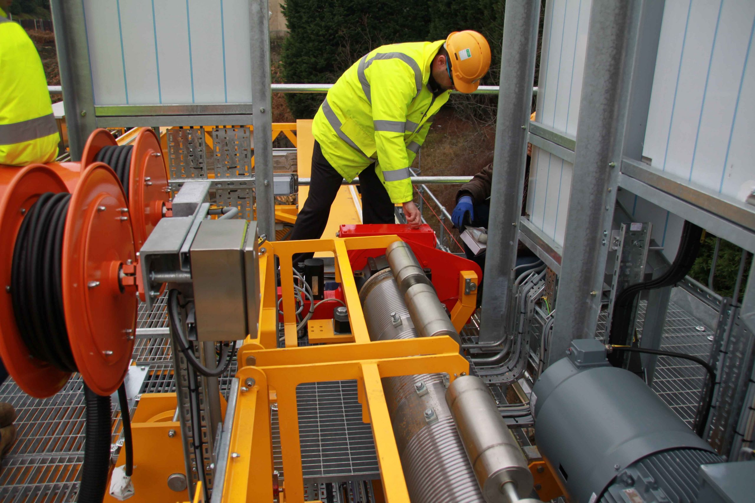 Uranium casks hoists, 2x25t